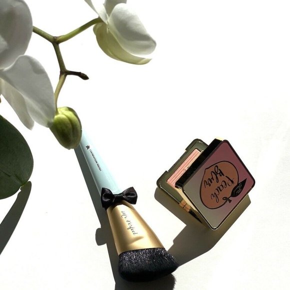 TOO FACED PEACH BLUR TRANSLUCENT FINISHING POWDER - Picture 4 of 4